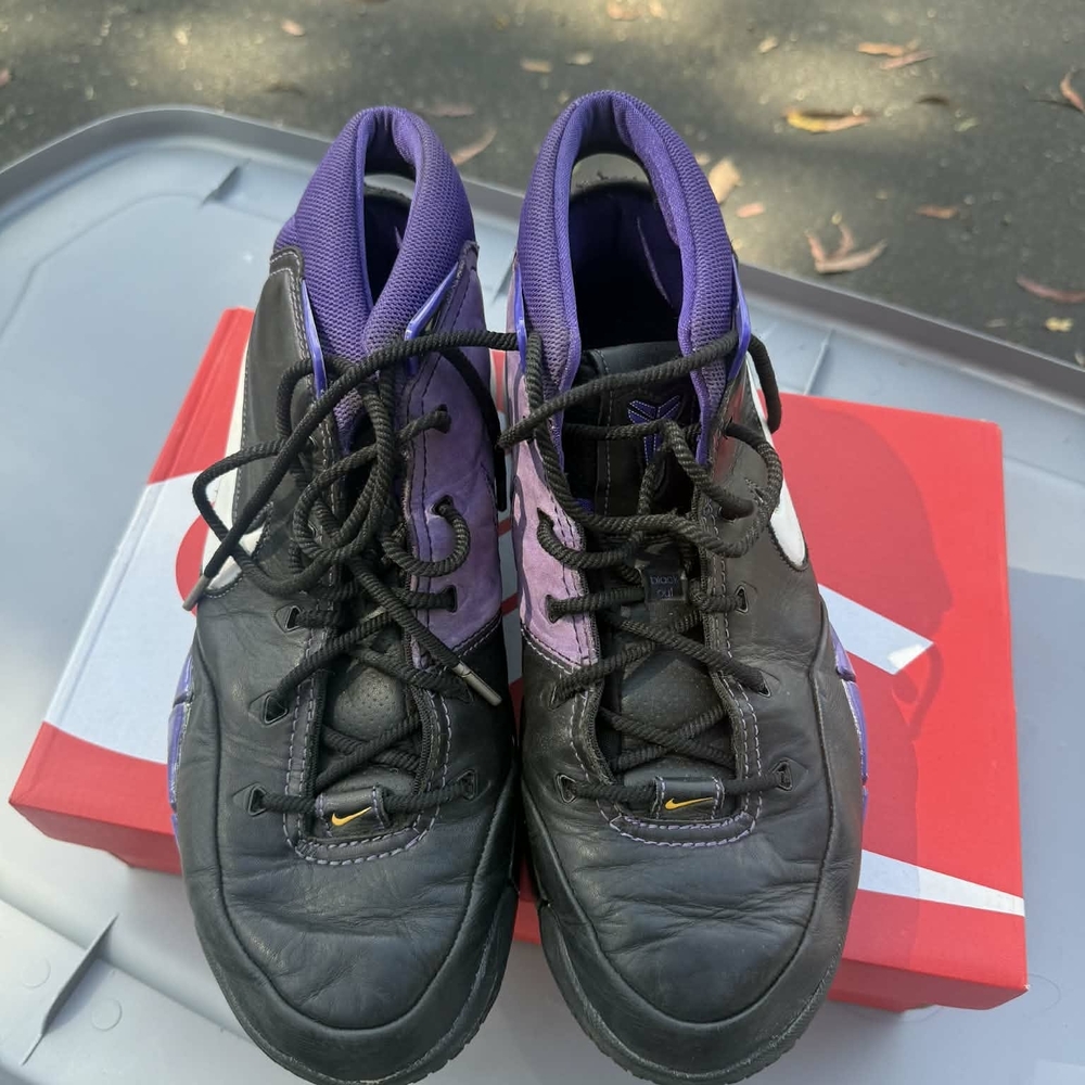 Nike Black & Purple Basketball Sneakers